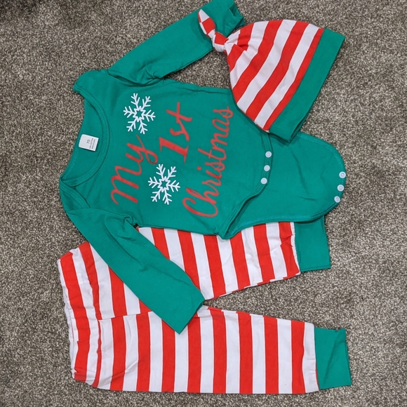 My 1st Christmas Infant Outfit Set - Picture 1 of 8